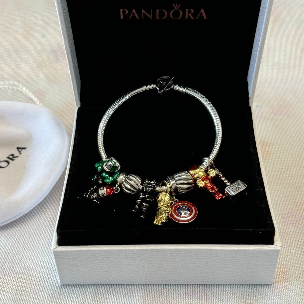 Pandora Marvel Heroes Burning Power Assembly Bracelet Set